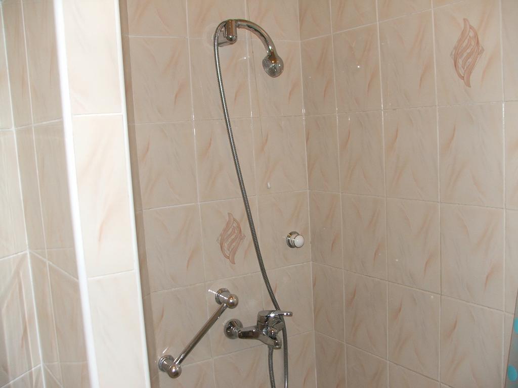 מישלניצה Uroczy Domek Z Ogrodem I Tarasem מראה חיצוני תמונה