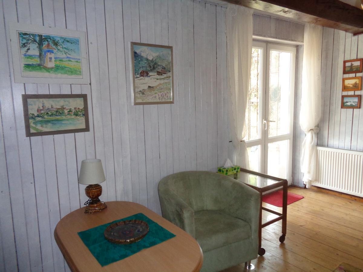 מישלניצה Uroczy Domek Z Ogrodem I Tarasem מראה חיצוני תמונה